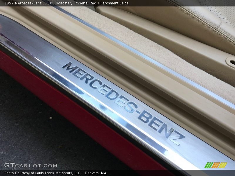 Imperial Red / Parchment Beige 1997 Mercedes-Benz SL 500 Roadster