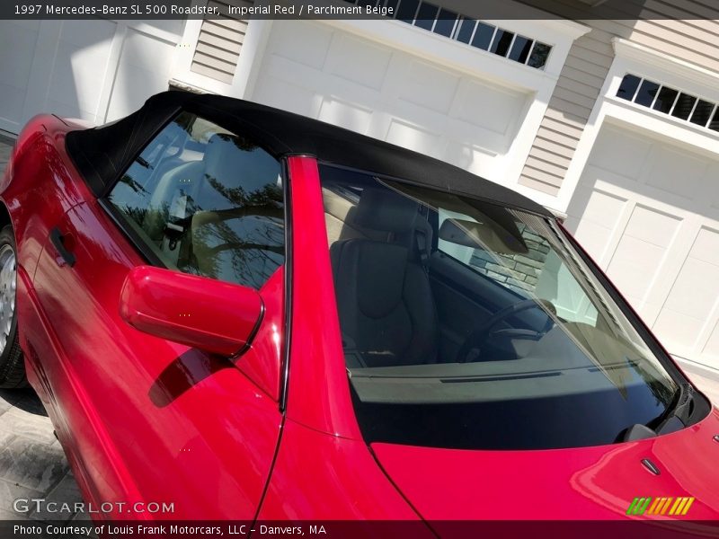 Imperial Red / Parchment Beige 1997 Mercedes-Benz SL 500 Roadster