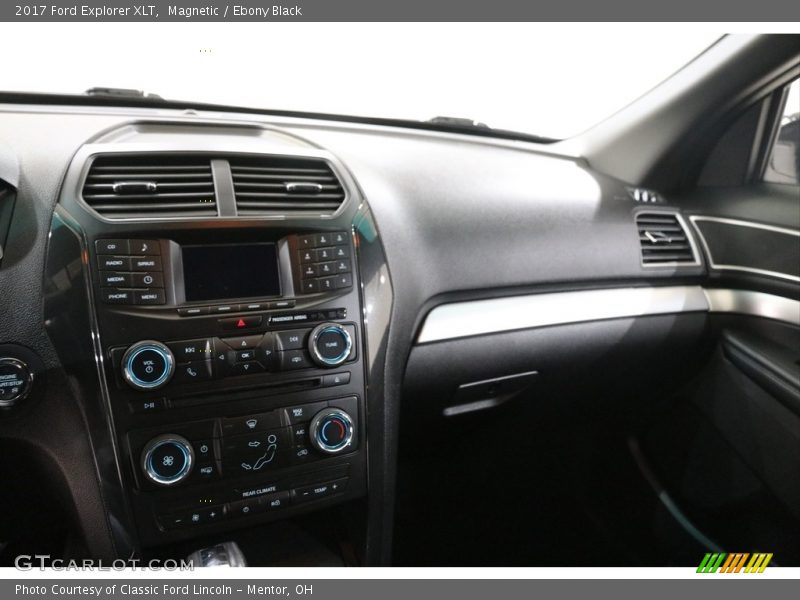 Magnetic / Ebony Black 2017 Ford Explorer XLT