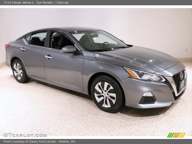 Gun Metallic / Charcoal 2019 Nissan Altima S