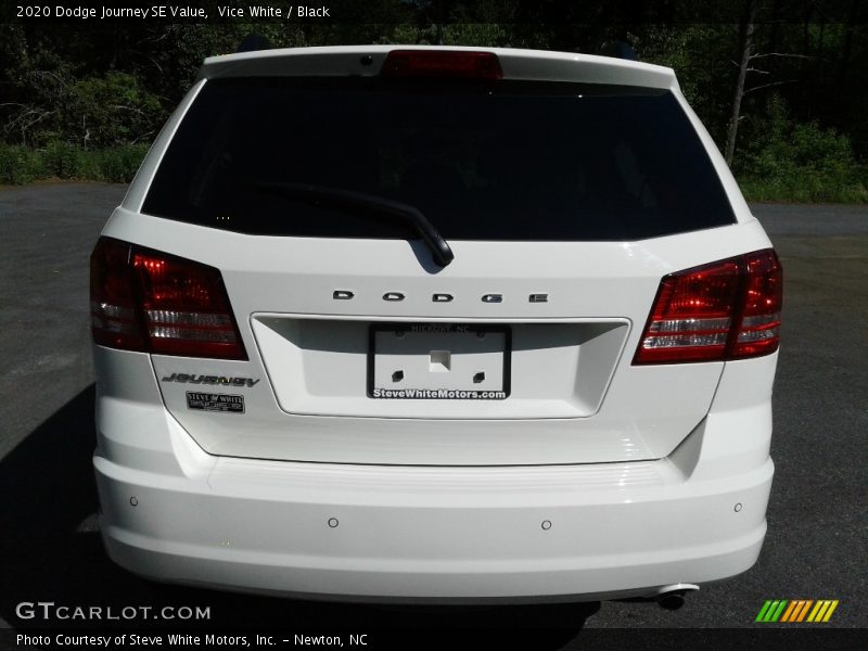 Vice White / Black 2020 Dodge Journey SE Value