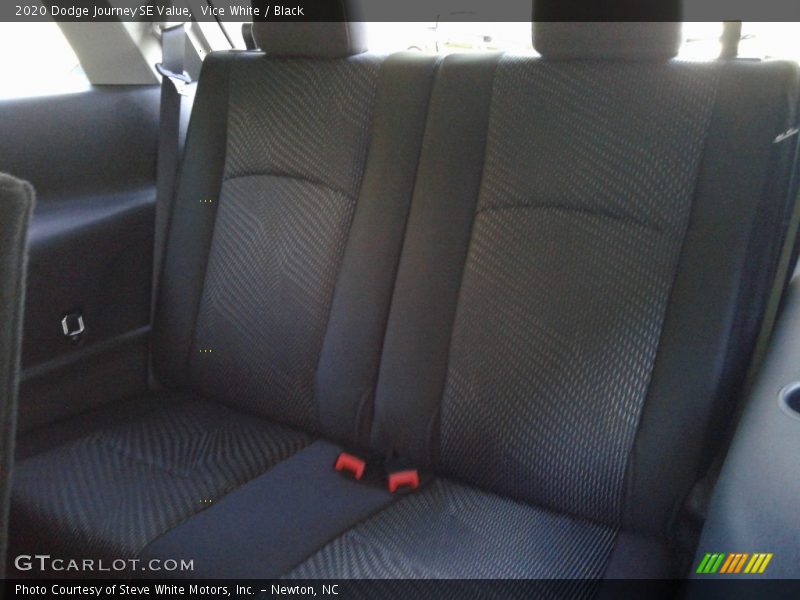 Vice White / Black 2020 Dodge Journey SE Value