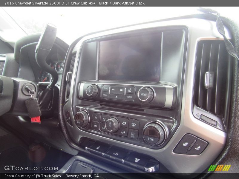 Controls of 2016 Silverado 2500HD LT Crew Cab 4x4