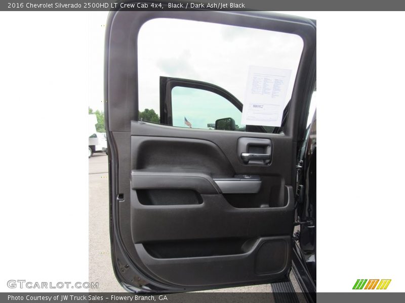 Door Panel of 2016 Silverado 2500HD LT Crew Cab 4x4