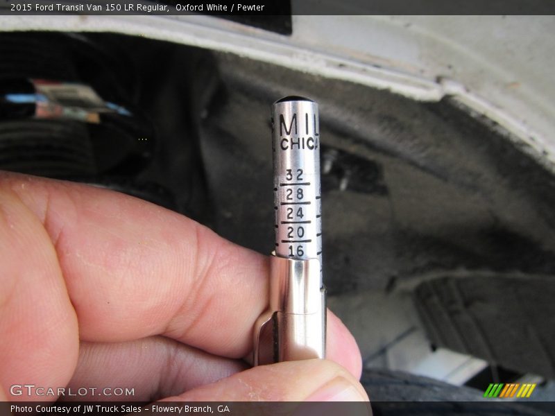 Oxford White / Pewter 2015 Ford Transit Van 150 LR Regular