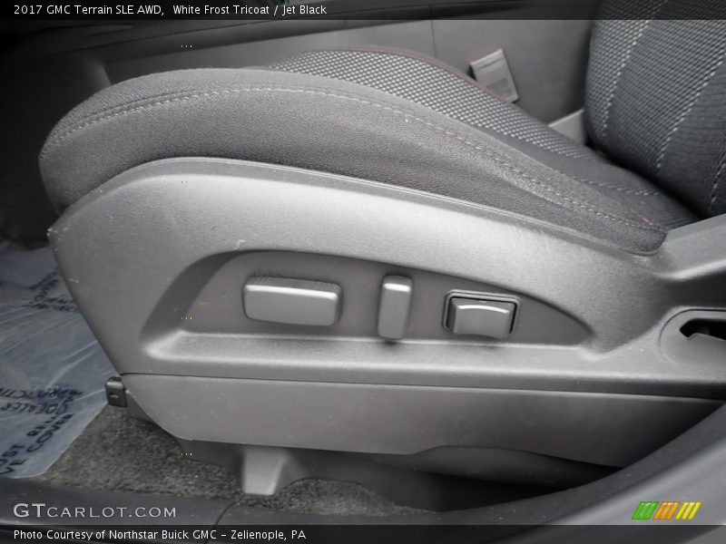 White Frost Tricoat / Jet Black 2017 GMC Terrain SLE AWD
