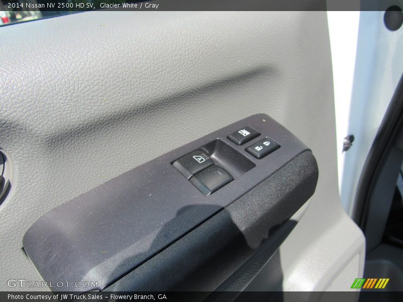 Glacier White / Gray 2014 Nissan NV 2500 HD SV