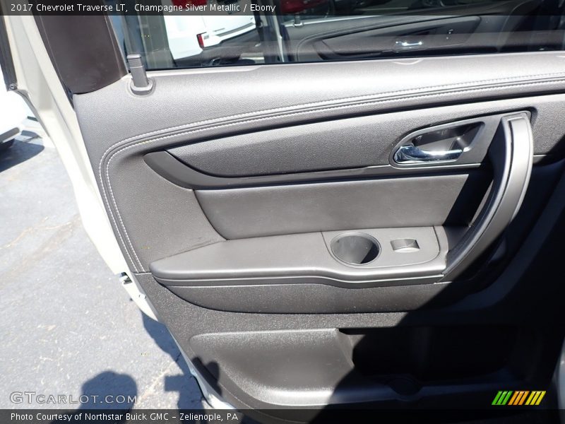 Champagne Silver Metallic / Ebony 2017 Chevrolet Traverse LT