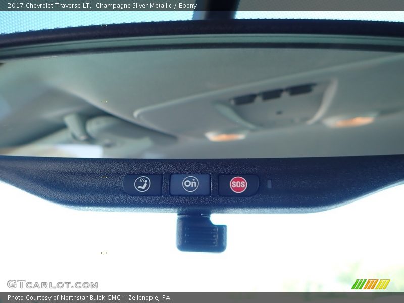 Champagne Silver Metallic / Ebony 2017 Chevrolet Traverse LT