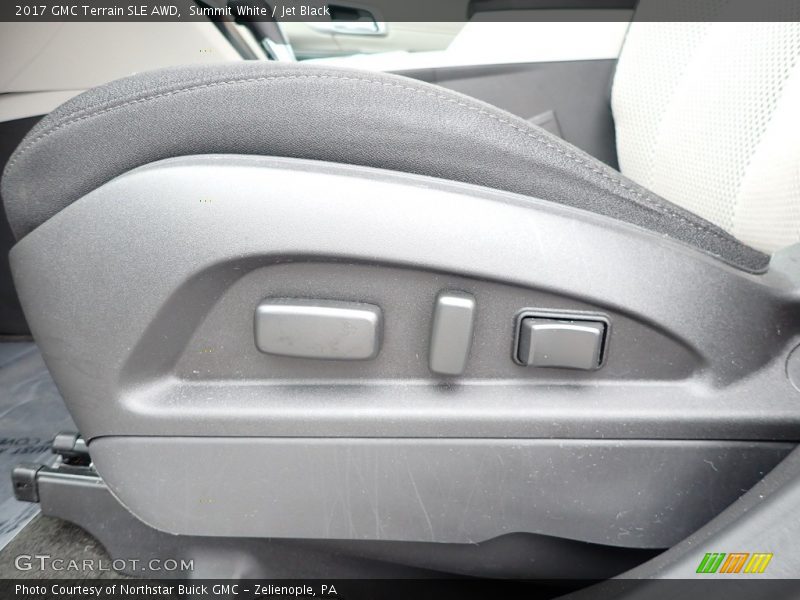 Summit White / Jet Black 2017 GMC Terrain SLE AWD