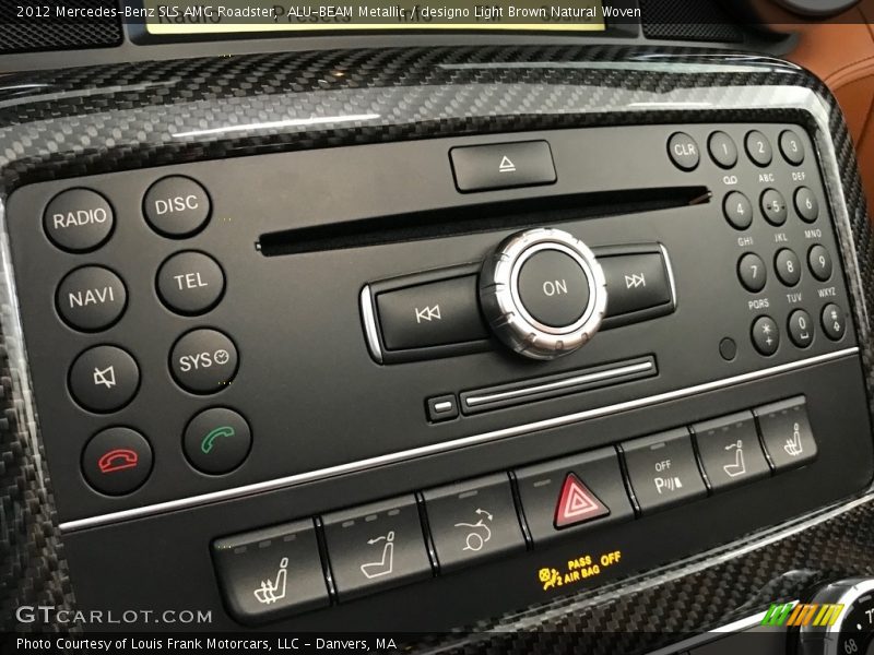 Audio System of 2012 SLS AMG Roadster