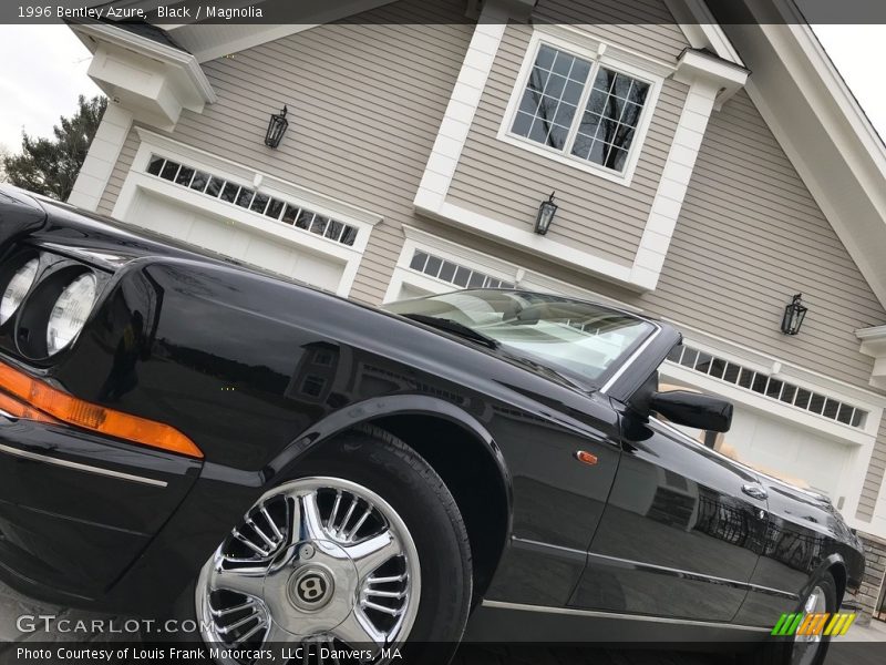 Black / Magnolia 1996 Bentley Azure