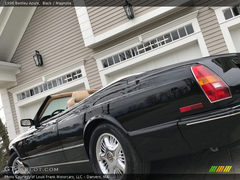 Black / Magnolia 1996 Bentley Azure