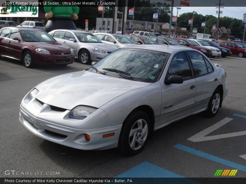 Ultra Silver Metallic / Graphite 2001 Pontiac Sunfire SE Sedan