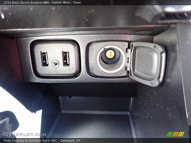 Summit White / Shale 2018 Buick Encore Essence AWD
