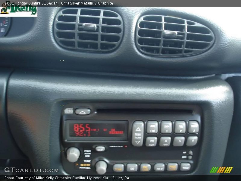 Ultra Silver Metallic / Graphite 2001 Pontiac Sunfire SE Sedan