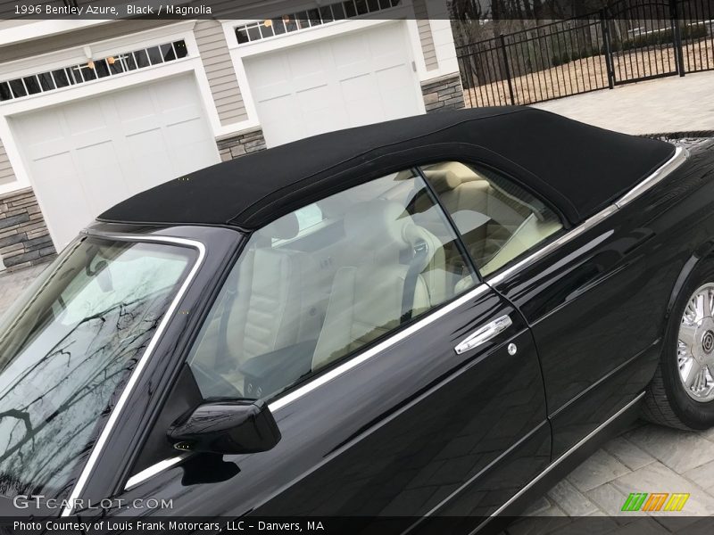 Black / Magnolia 1996 Bentley Azure