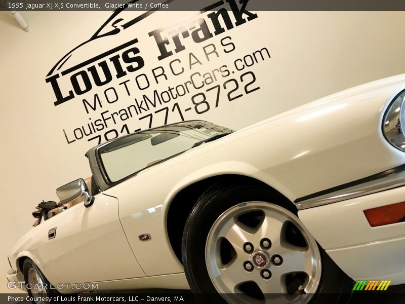 Glacier White / Coffee 1995 Jaguar XJ XJS Convertible