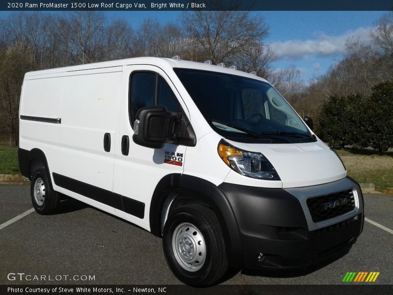 Front 3/4 View of 2020 ProMaster 1500 Low Roof Cargo Van