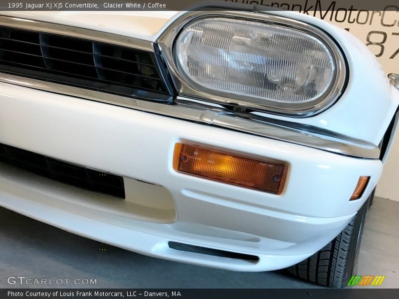 Glacier White / Coffee 1995 Jaguar XJ XJS Convertible