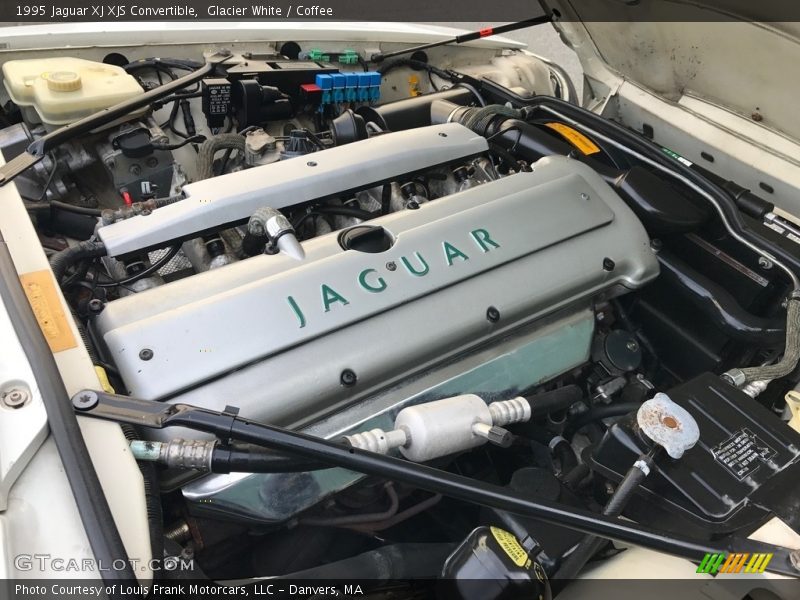 1995 XJ XJS Convertible Engine - 4.0 Liter DOHC 24-Valve Inline 6 Cylinder