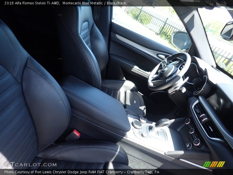 Montecarlo Blue Metallic / Black/Black 2018 Alfa Romeo Stelvio Ti AWD