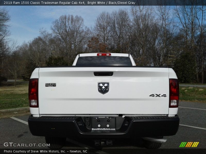 Bright White / Black/Diesel Gray 2019 Ram 1500 Classic Tradesman Regular Cab 4x4