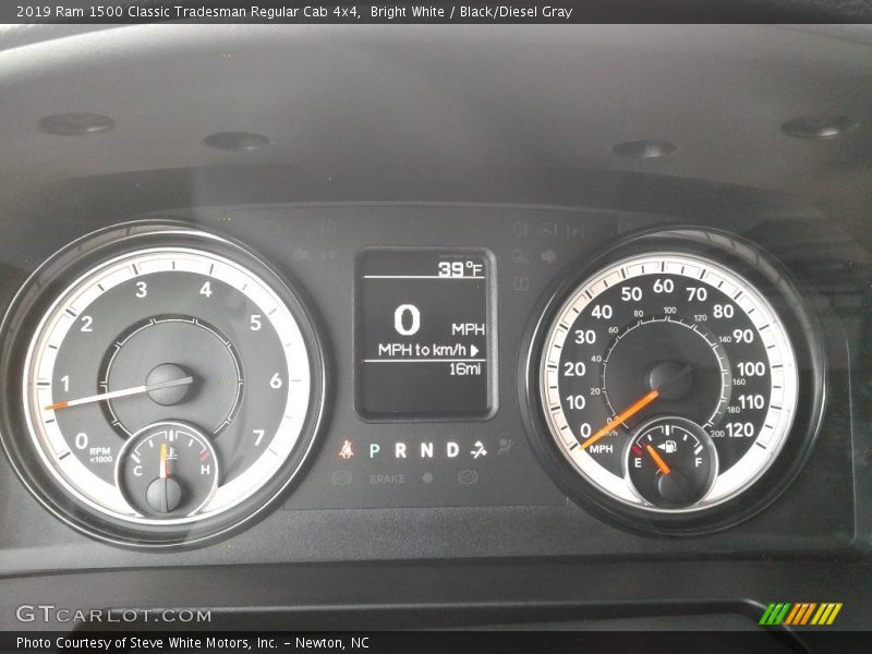 Bright White / Black/Diesel Gray 2019 Ram 1500 Classic Tradesman Regular Cab 4x4
