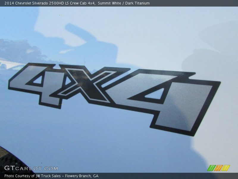 Summit White / Dark Titanium 2014 Chevrolet Silverado 2500HD LS Crew Cab 4x4