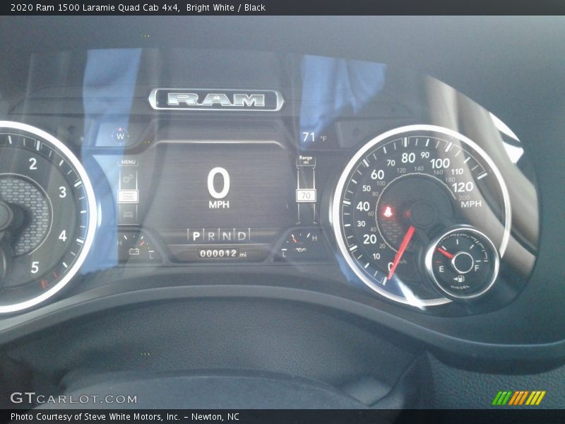 Bright White / Black 2020 Ram 1500 Laramie Quad Cab 4x4