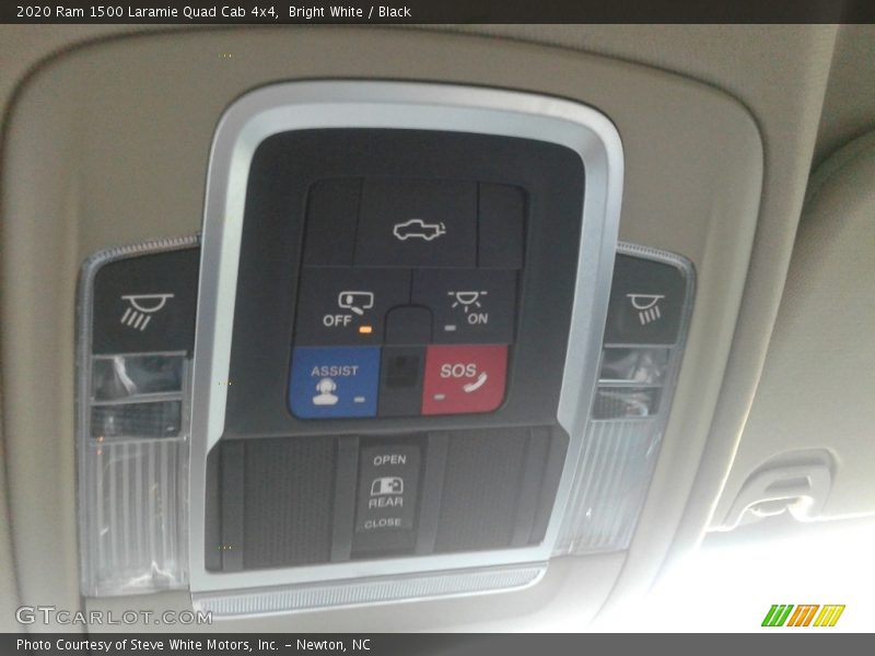 Bright White / Black 2020 Ram 1500 Laramie Quad Cab 4x4