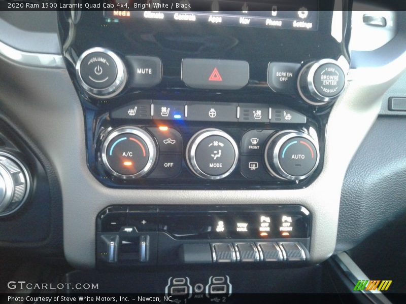Bright White / Black 2020 Ram 1500 Laramie Quad Cab 4x4