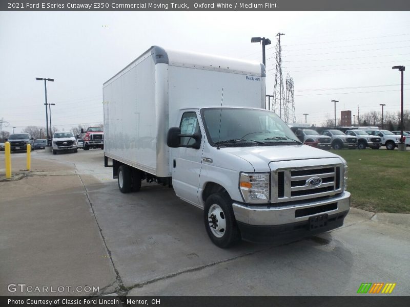 Oxford White / Medium Flint 2021 Ford E Series Cutaway E350 Commercial Moving Truck