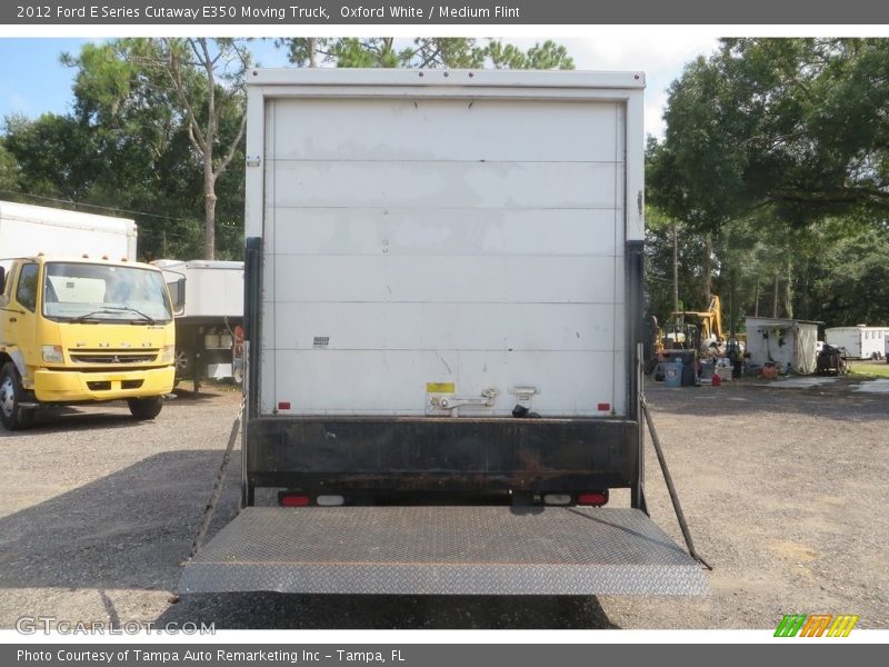 Oxford White / Medium Flint 2012 Ford E Series Cutaway E350 Moving Truck