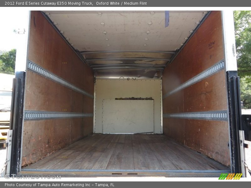 Oxford White / Medium Flint 2012 Ford E Series Cutaway E350 Moving Truck