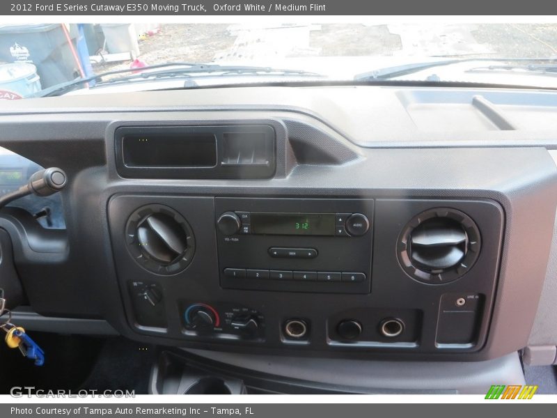 Oxford White / Medium Flint 2012 Ford E Series Cutaway E350 Moving Truck