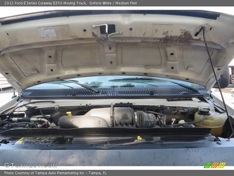 Oxford White / Medium Flint 2012 Ford E Series Cutaway E350 Moving Truck