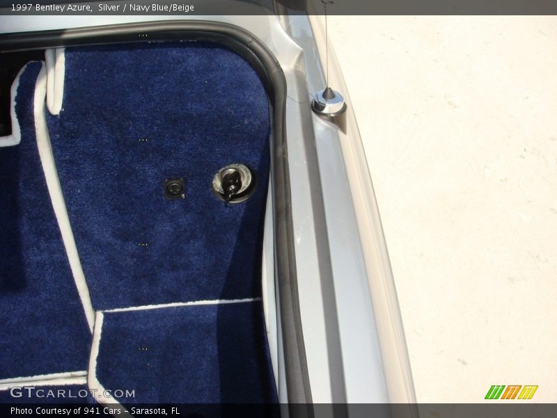  1997 Azure  Trunk