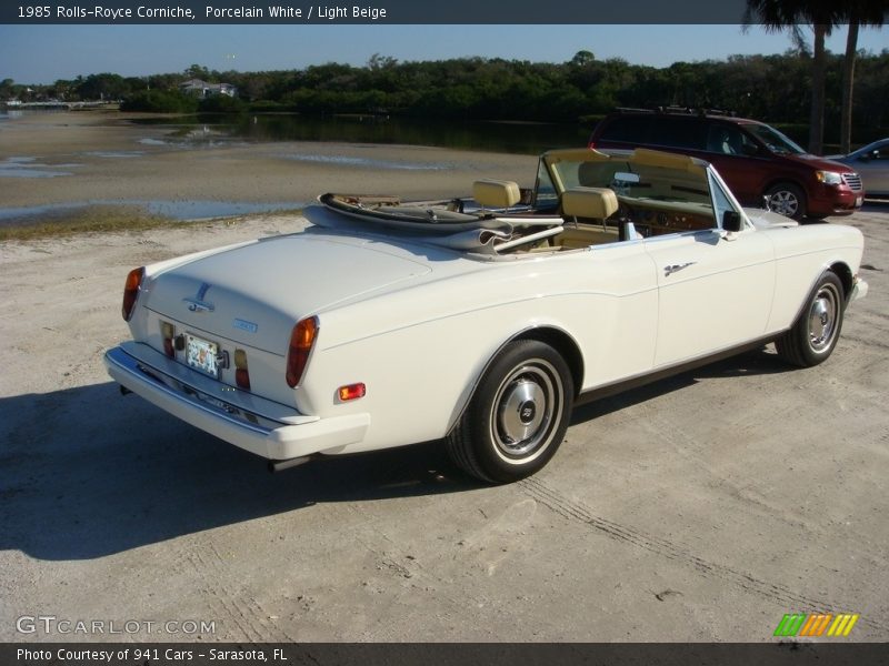 Porcelain White / Light Beige 1985 Rolls-Royce Corniche