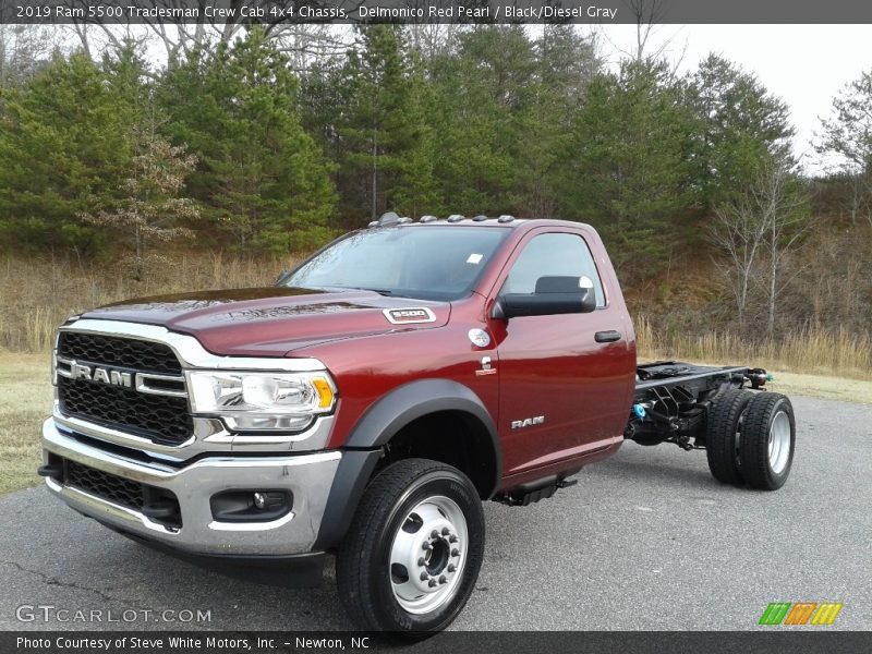 Front 3/4 View of 2019 5500 Tradesman Crew Cab 4x4 Chassis