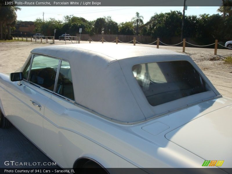 Porcelain White / Light Beige 1985 Rolls-Royce Corniche