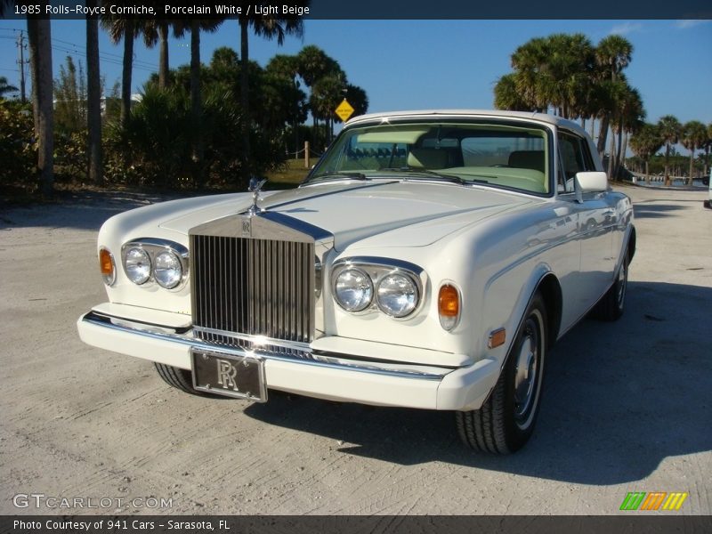 Porcelain White / Light Beige 1985 Rolls-Royce Corniche