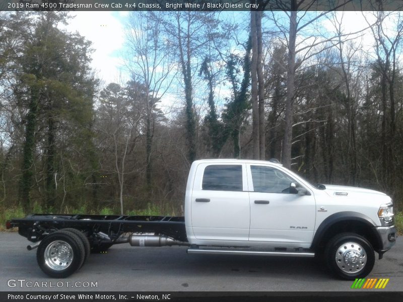 Bright White / Black/Diesel Gray 2019 Ram 4500 Tradesman Crew Cab 4x4 Chassis