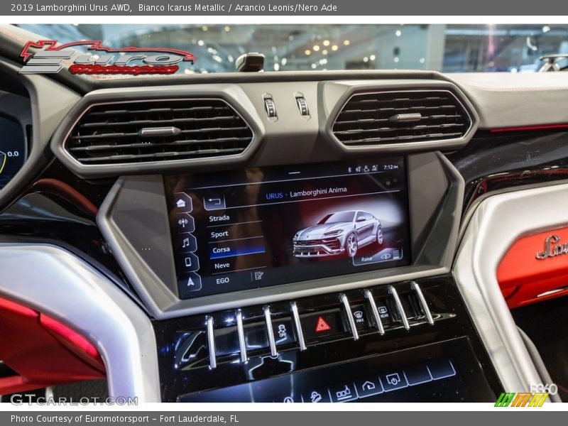 Bianco Icarus Metallic / Arancio Leonis/Nero Ade 2019 Lamborghini Urus AWD