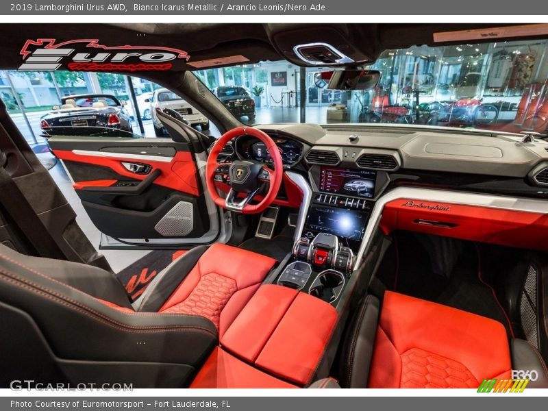 Bianco Icarus Metallic / Arancio Leonis/Nero Ade 2019 Lamborghini Urus AWD