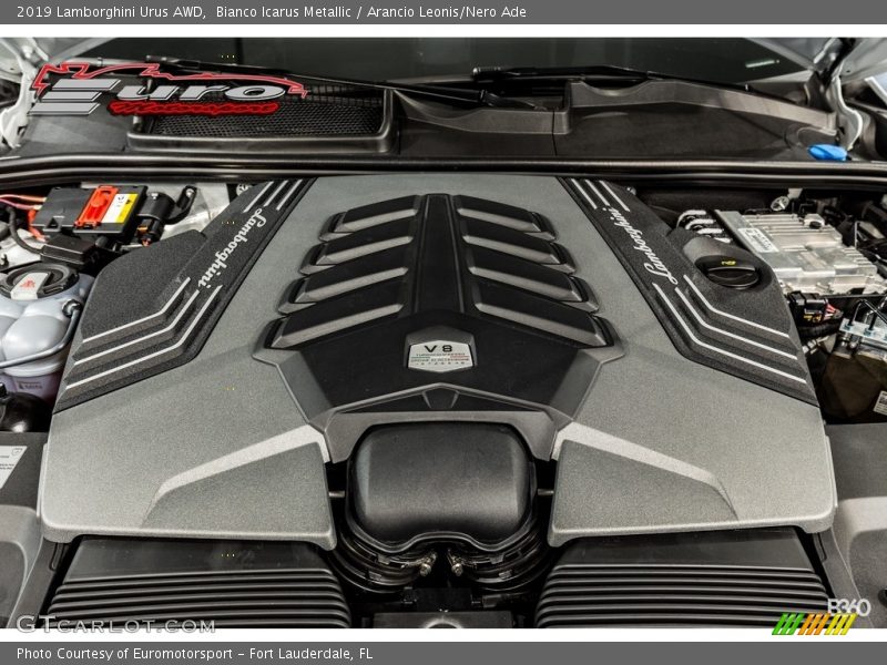 Bianco Icarus Metallic / Arancio Leonis/Nero Ade 2019 Lamborghini Urus AWD