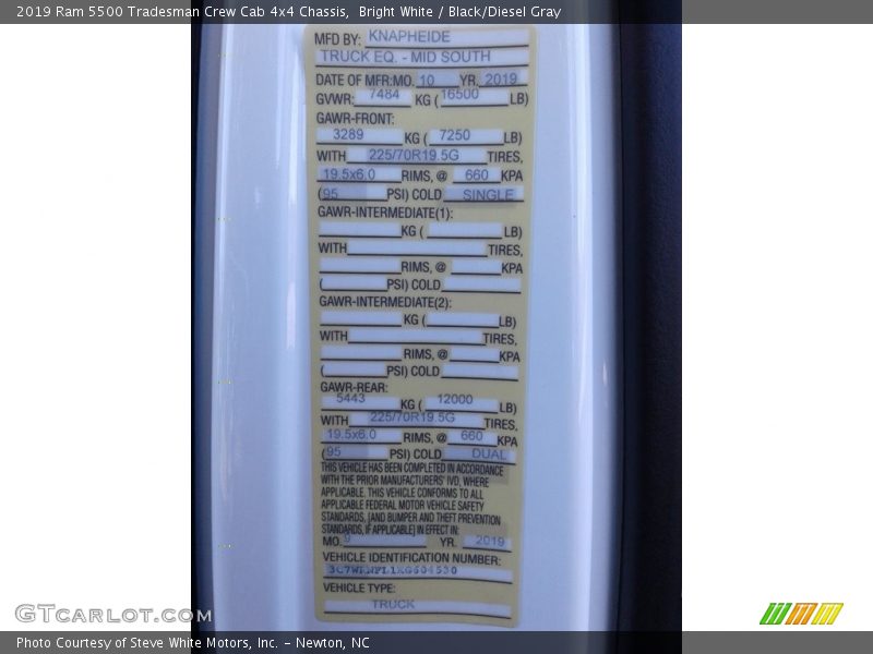 Bright White / Black/Diesel Gray 2019 Ram 5500 Tradesman Crew Cab 4x4 Chassis