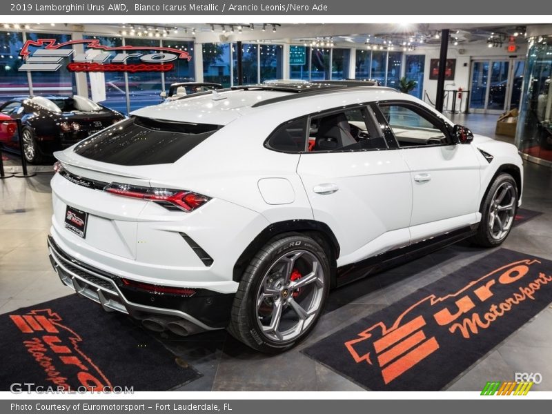 Bianco Icarus Metallic / Arancio Leonis/Nero Ade 2019 Lamborghini Urus AWD