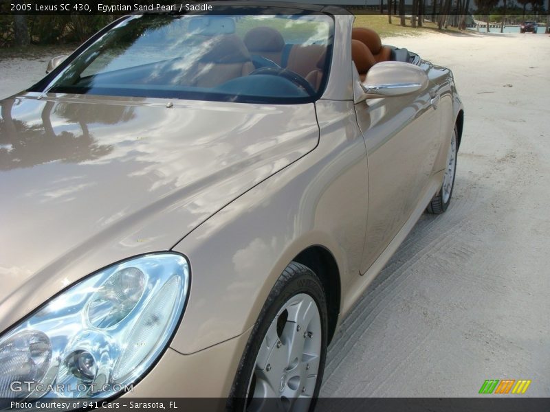 Egyptian Sand Pearl / Saddle 2005 Lexus SC 430