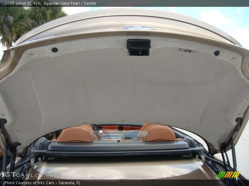 Egyptian Sand Pearl / Saddle 2005 Lexus SC 430